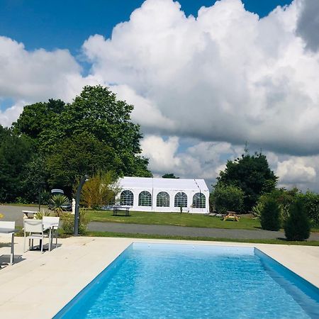 Hotel Particulier Chateau Des Marais Proximite Et Vue Sur Le Lac De Grand Lieu Saint-Philbert-de-Grand-Lieu Exterior photo