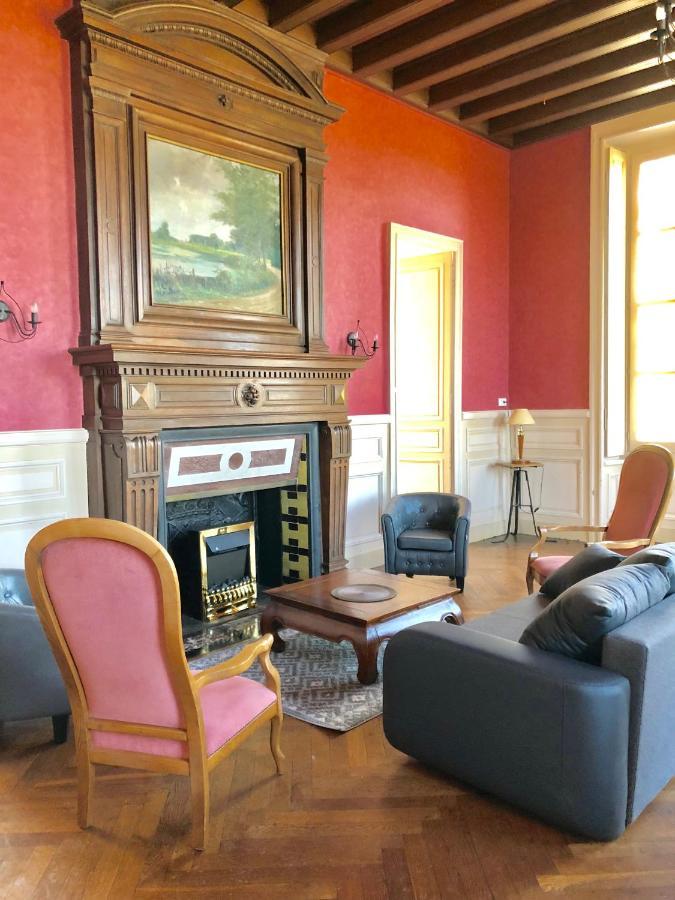 Hotel Particulier Chateau Des Marais Proximite Et Vue Sur Le Lac De Grand Lieu Saint-Philbert-de-Grand-Lieu Exterior photo