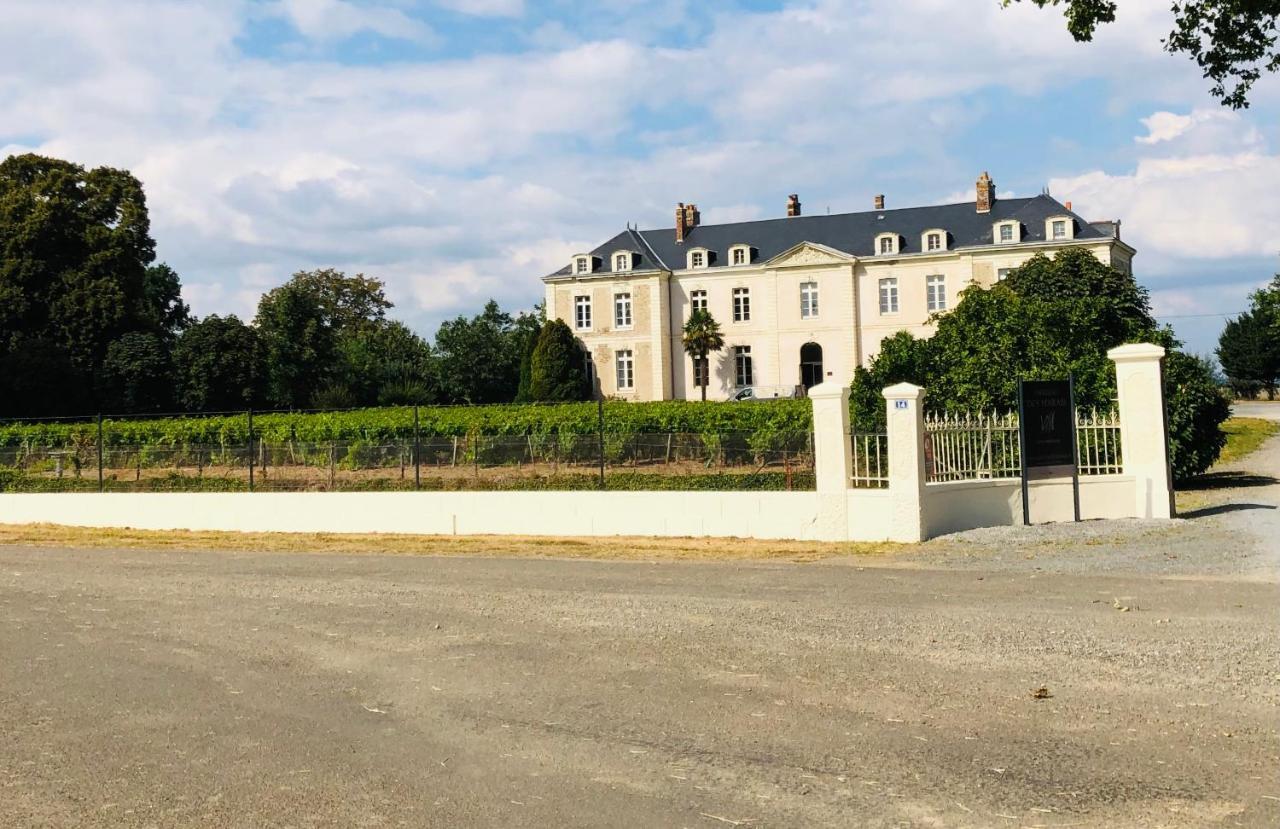 Hotel Particulier Chateau Des Marais Proximite Et Vue Sur Le Lac De Grand Lieu Saint-Philbert-de-Grand-Lieu Exterior photo