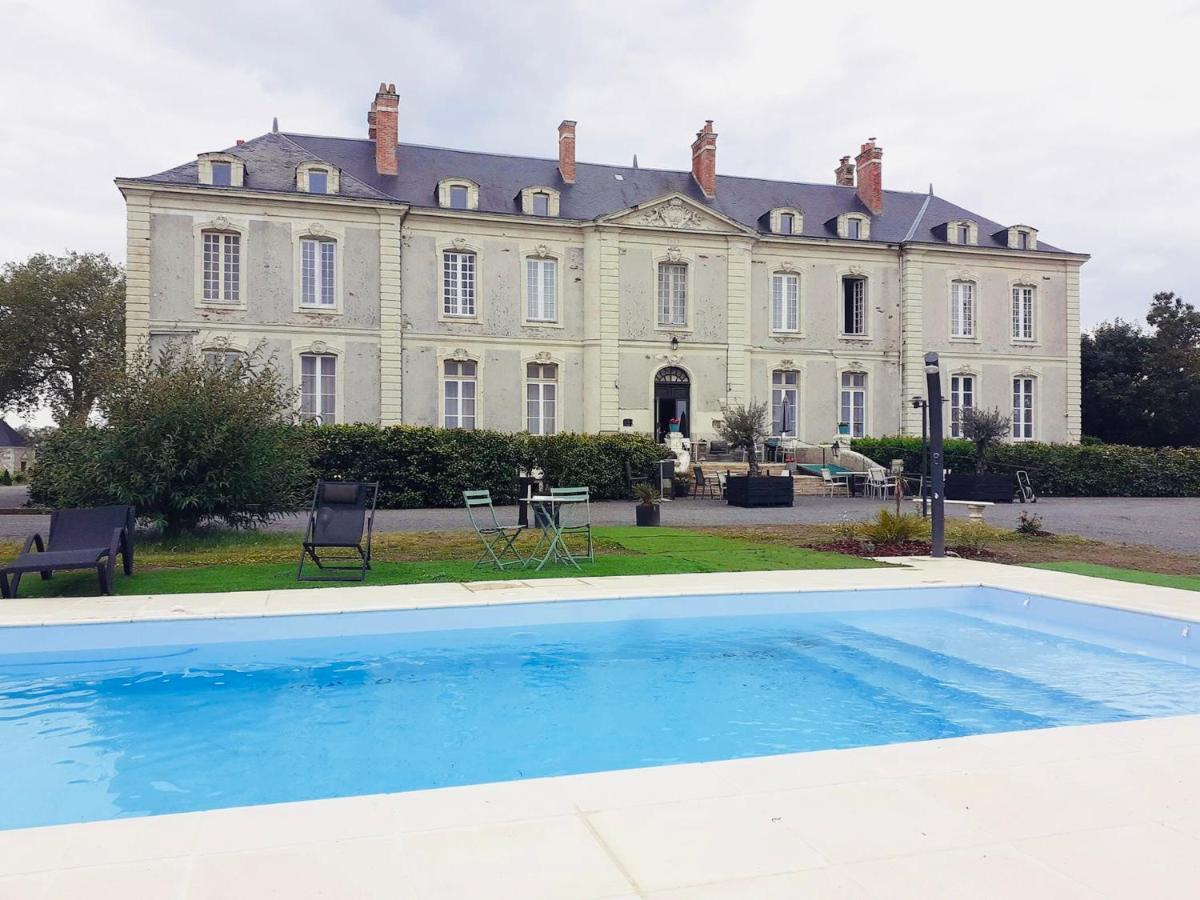 Hotel Particulier Chateau Des Marais Proximite Et Vue Sur Le Lac De Grand Lieu Saint-Philbert-de-Grand-Lieu Exterior photo