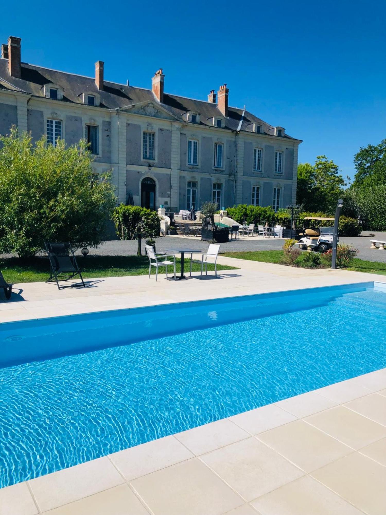 Hotel Particulier Chateau Des Marais Proximite Et Vue Sur Le Lac De Grand Lieu Saint-Philbert-de-Grand-Lieu Exterior photo